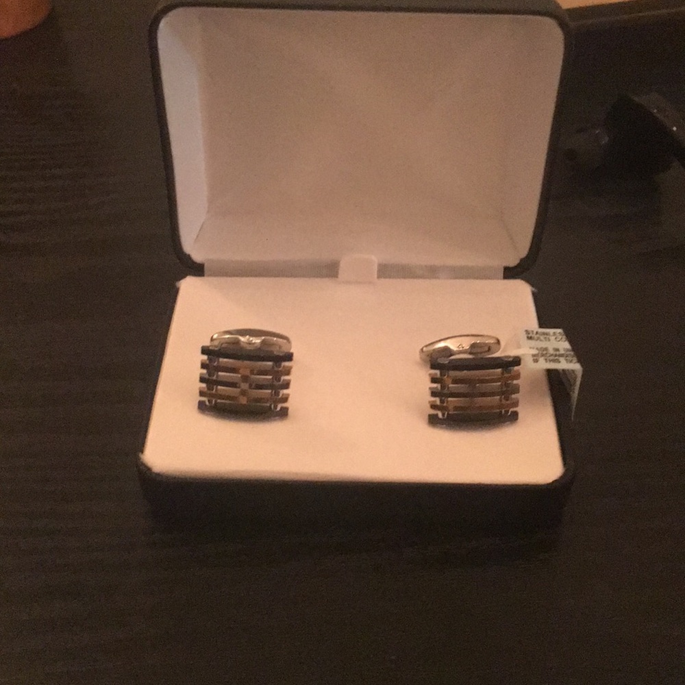 Men’s cufflinks